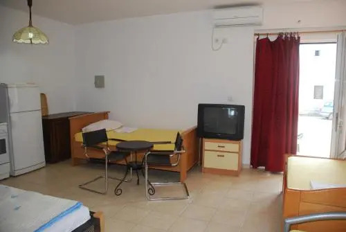 Guest House Nura