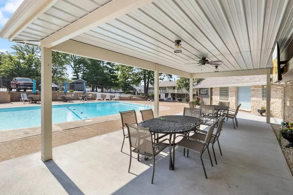 Central Location, Unlimited Indoor & Outdoor Fun