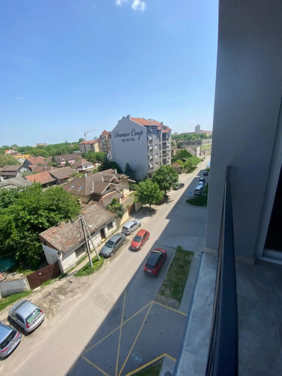 Apartment 212