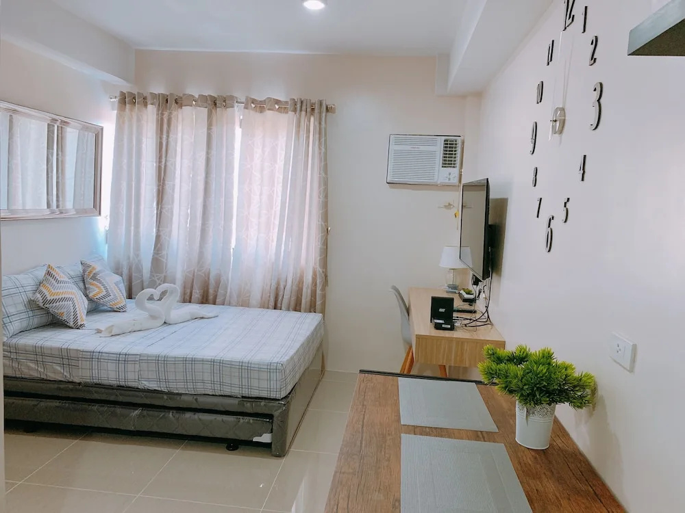 The Persimmon Cebu by Sleepingpong