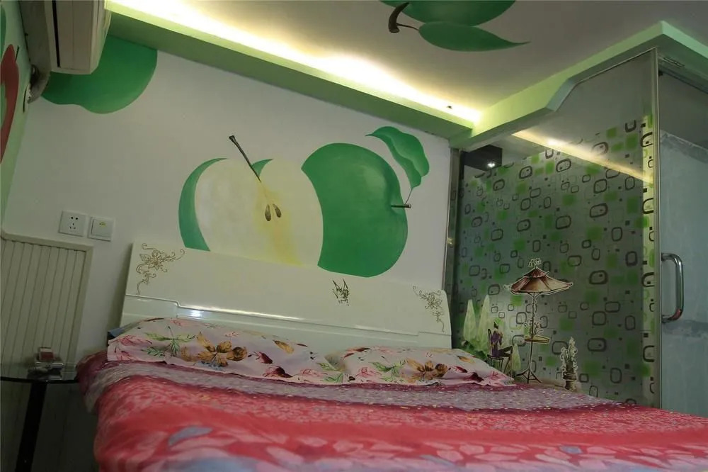 Qingdao Sweet Space Business Hotel