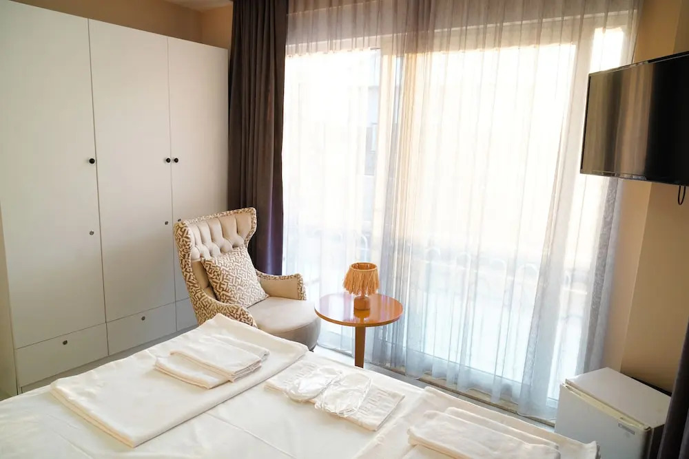 Deadel Hotel