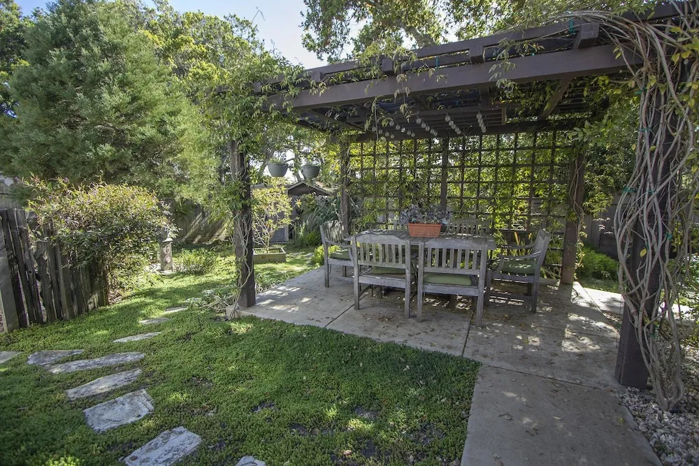 Newly Built Romantic Getaway in Carmel Woods