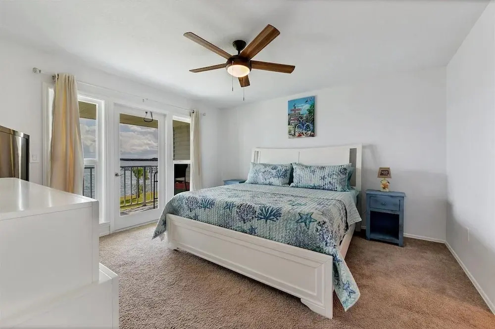Port Charlotte Private Waterfront Condo Wa4410-317