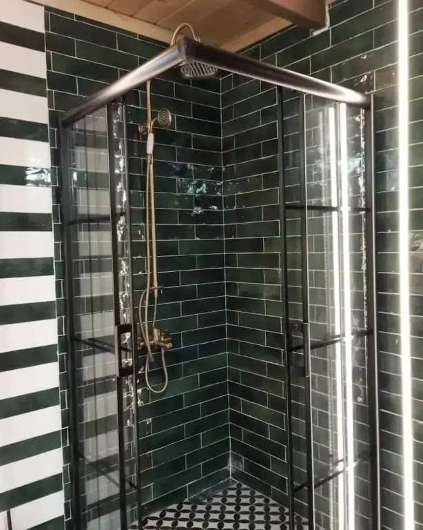 Tenora Suit Bungalov