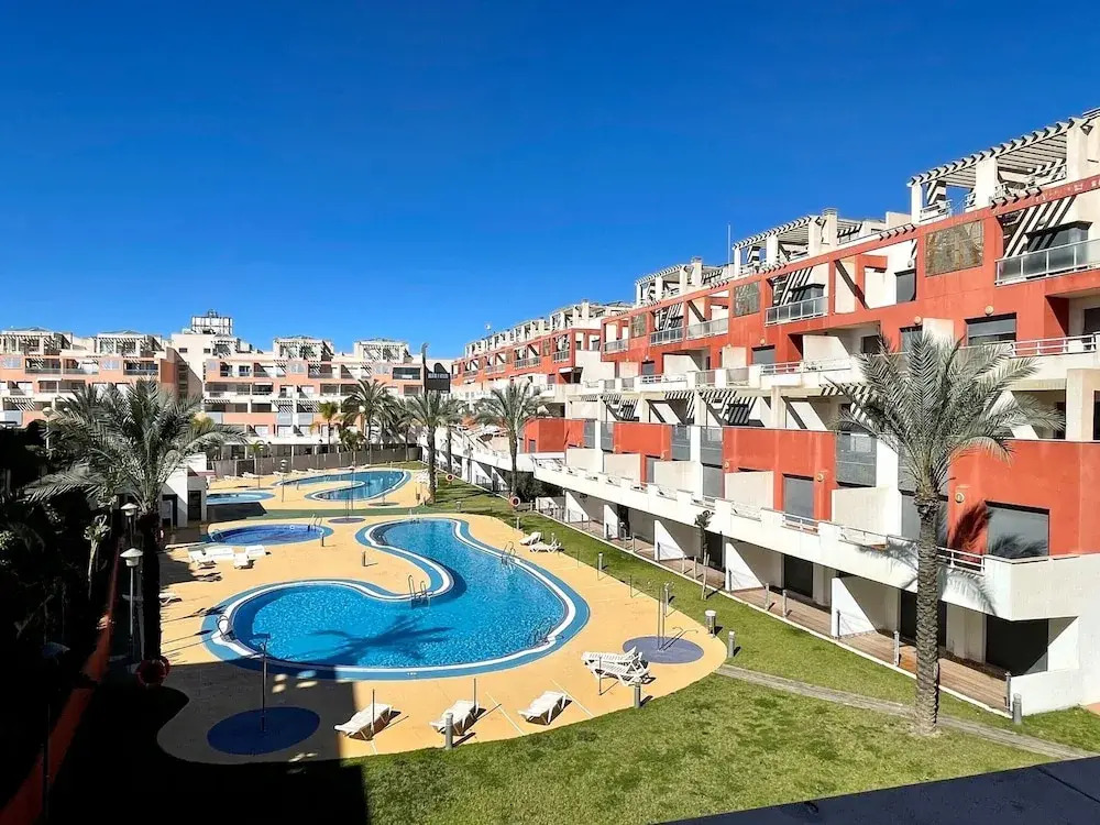 Apartment Near Beach With Pools in Spain