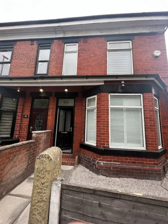 Moorfields Villas