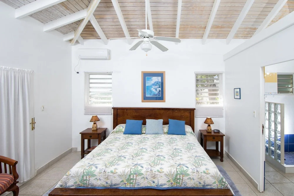Moondance by Island Properties Online