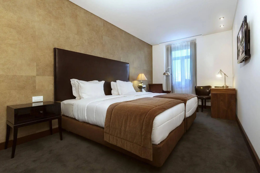 Lisboa Carmo Hotel