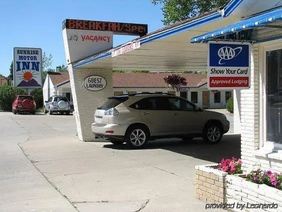 Sunrise Motor Inn