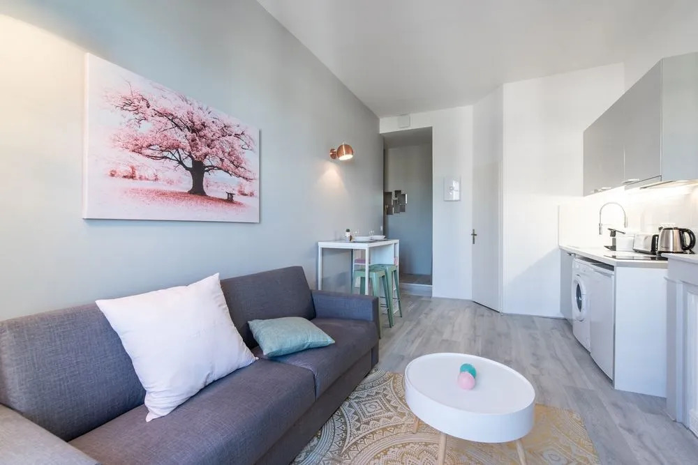 Renting Lyon Pirard