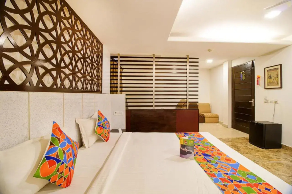 FabHotel White Klove - Nr New Delhi Railway Station
