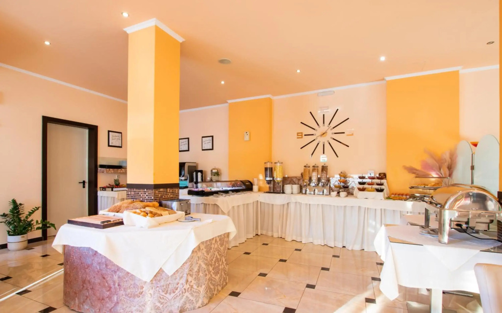 Nereides Hotel