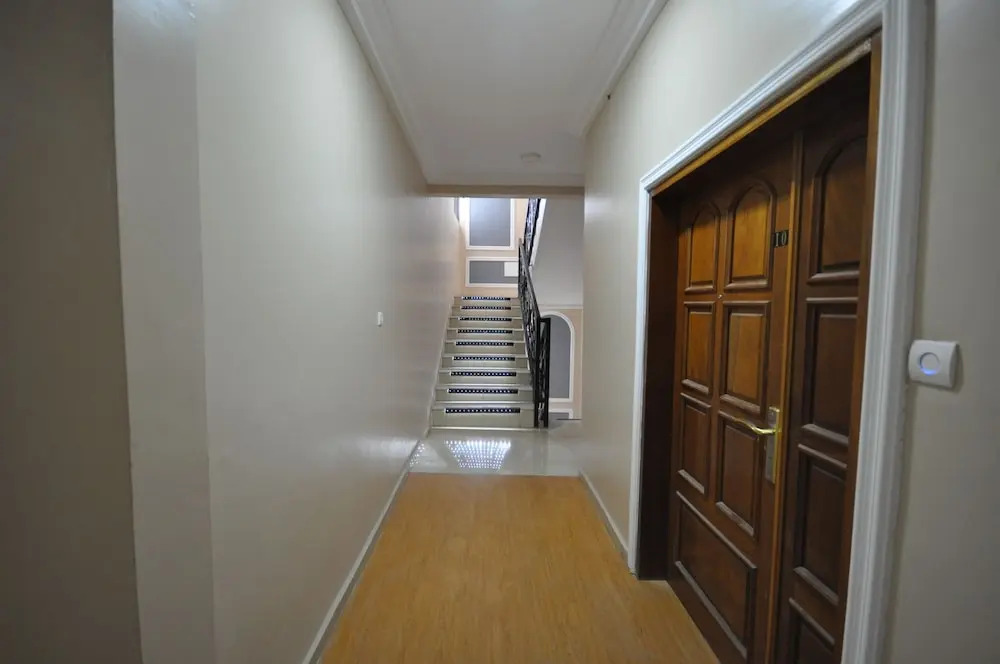 Line-Residence