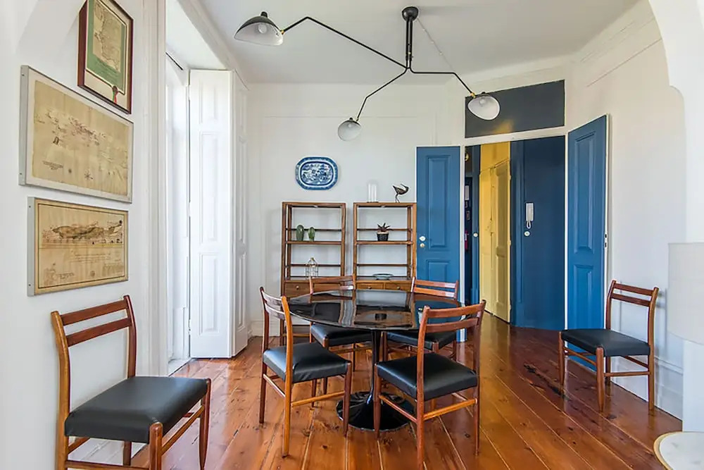 Renovated Charming Apartment with view in Santos