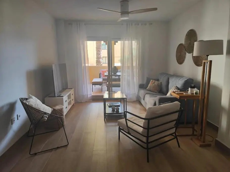 Apartamento reformado en Urb. Jardines de Zahara