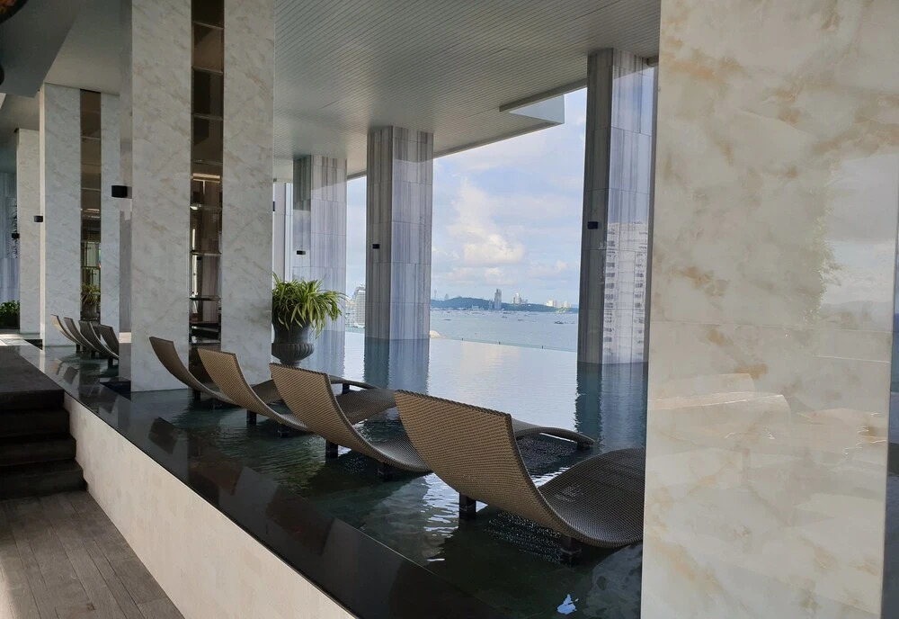 Riviera 1BR Sea View B1702