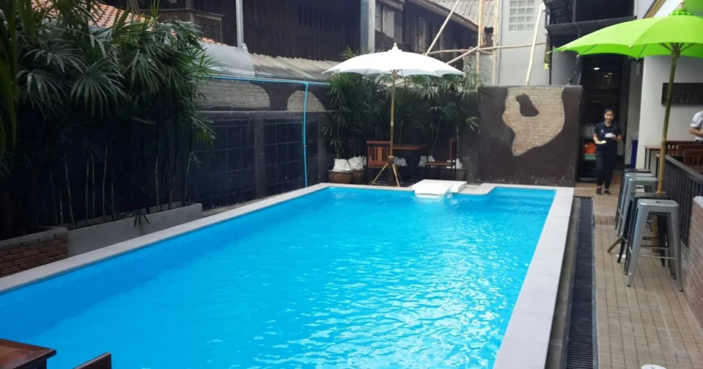 Ratana Hotel