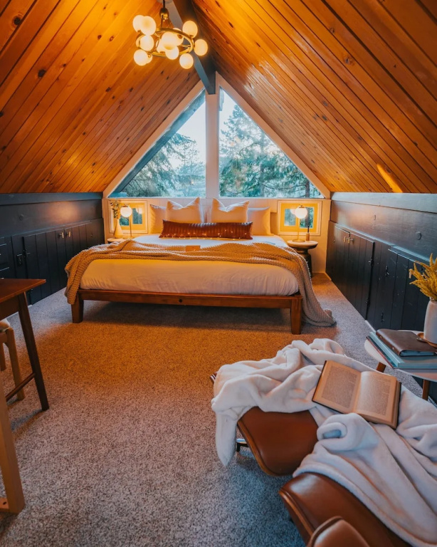 Lightfoot Cabin