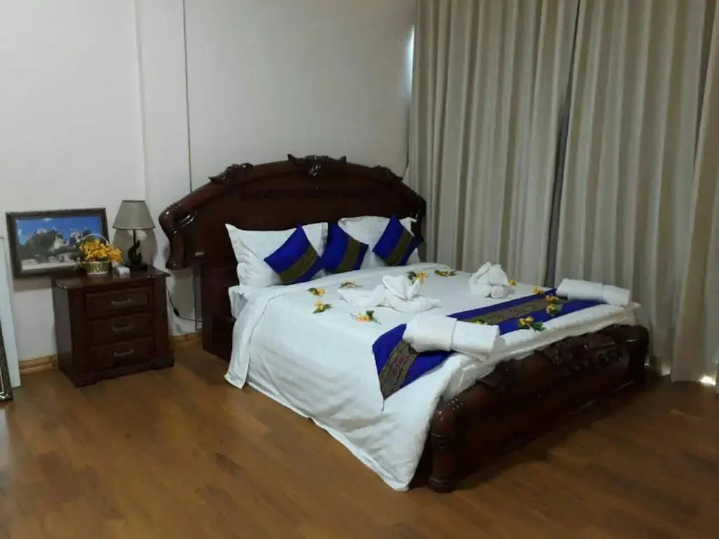 Famous Hotel Loikaw