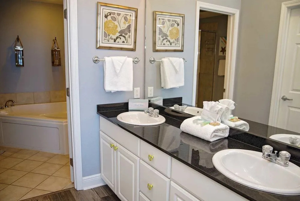 San Carlos 706 3 Bedrooms 3 Bathrooms Condo
