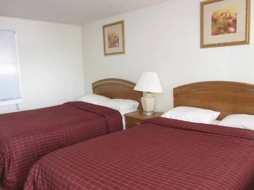 Colonial Penn Motel