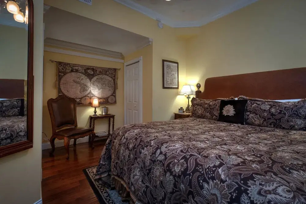 Victorian House Bed and Breakfast