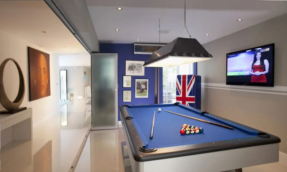Villa Sarasuz is a 5 Star Luxury Villa Located on the Prestigious Bophut Hill