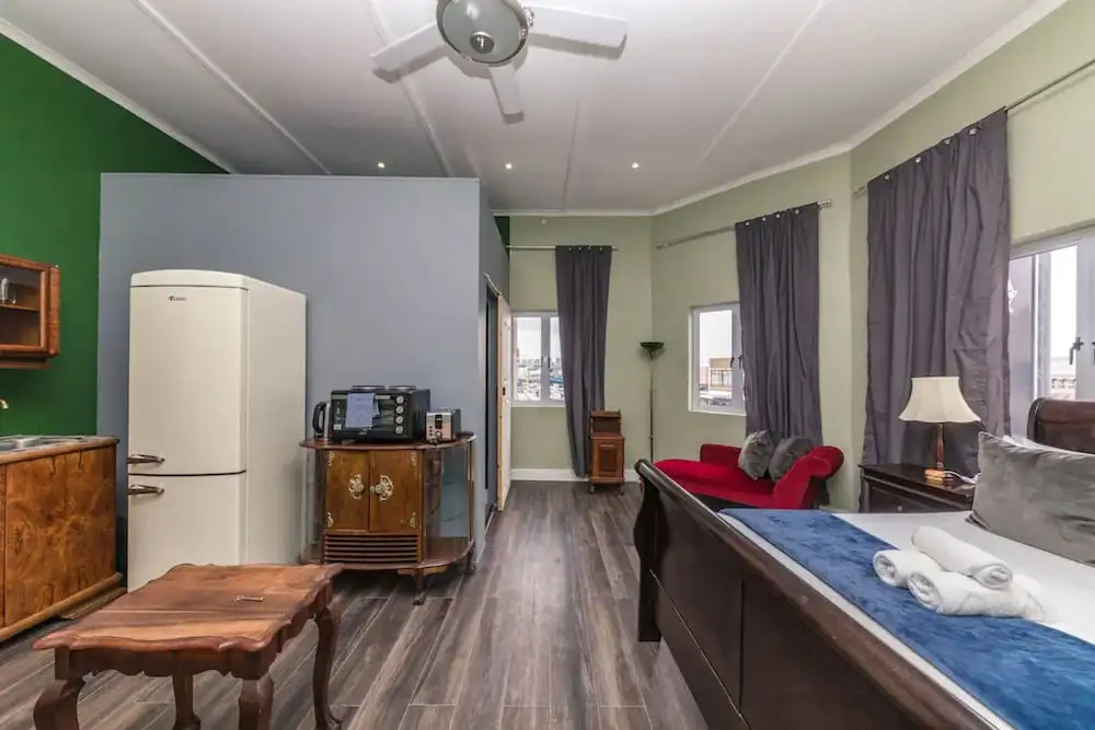Central and Cosy 1 BD Studio Apartment in Woodstock
