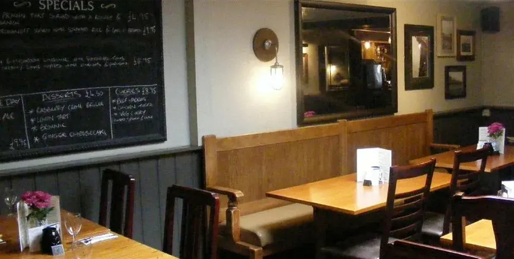 The Fountain Tavern