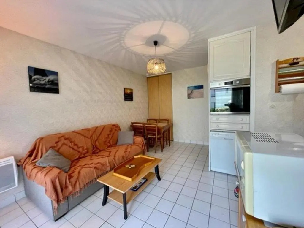Appartement Quiberon, 2 Pièces, 4 Personnes - Fr-1-478-102