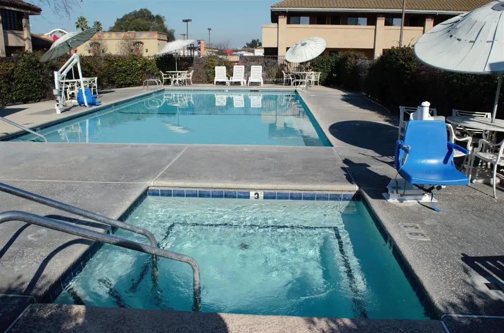 Motel 6 Oakdale, Ca