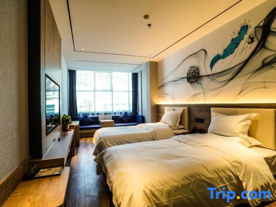 Xiangning New Town Hotel