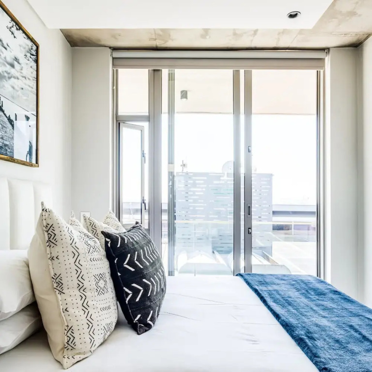 Deluxe Urban Retreat Summit on Quarter