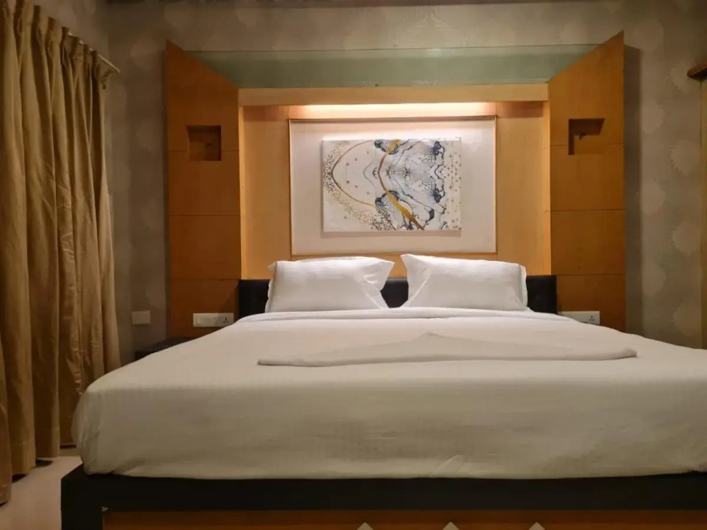 Seasons Suites - JP Nagar