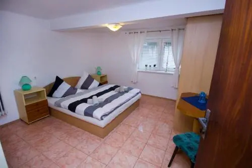 Star Apartments