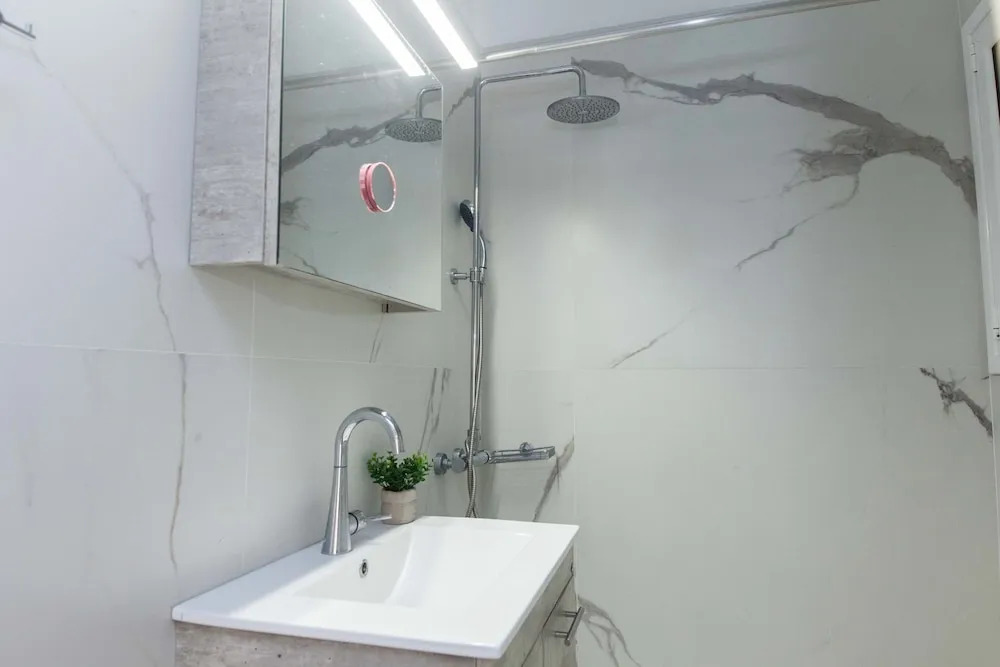 Palaio Faliro Gem 1 Bd Apt with Balcony