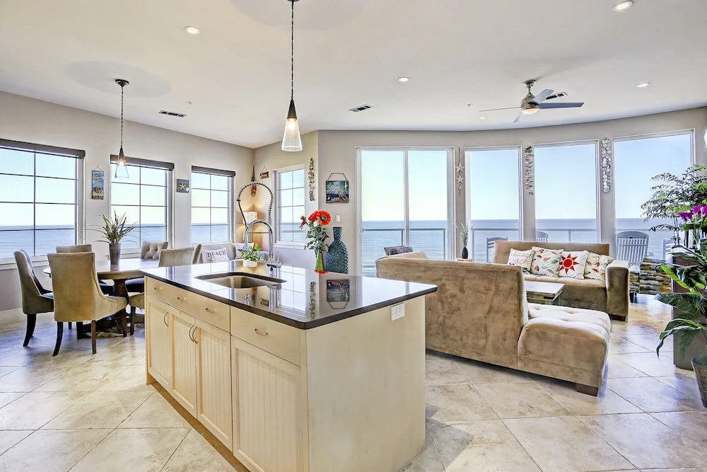Queen of Diamonds by Ryson Vacation Rentals