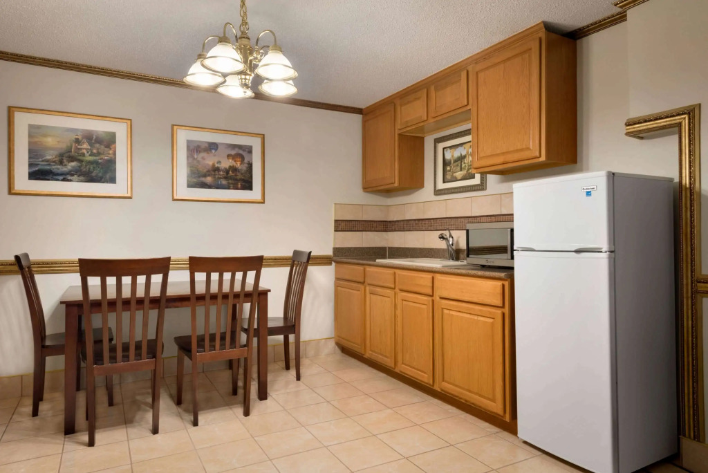 Baymont by Wyndham Des Moines North