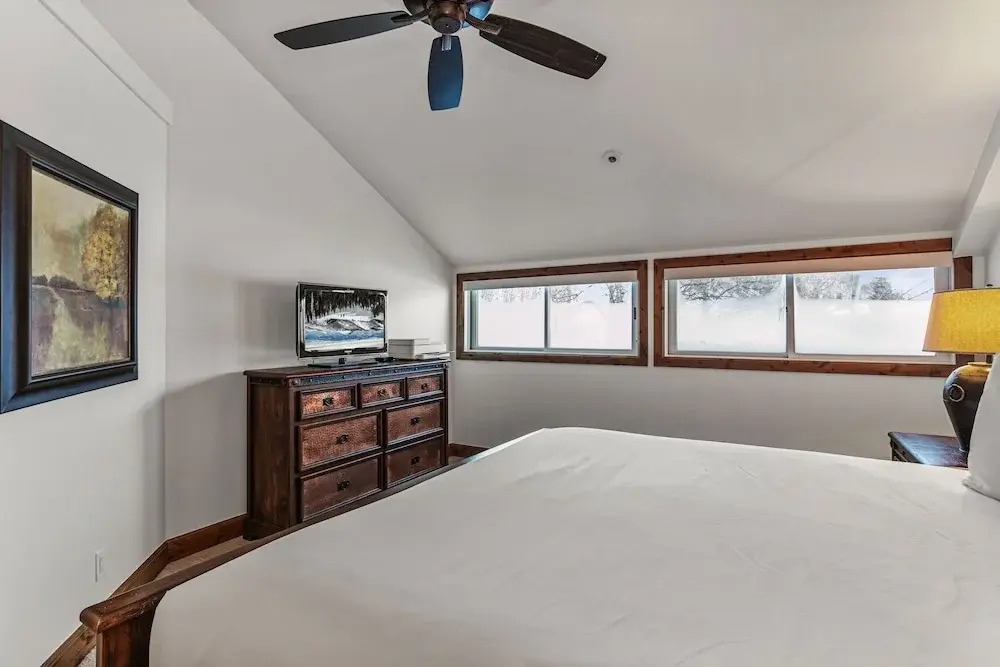 Queen Esther at Deer Valley Resort - Four Bedroom Condo with Hot Tub #2348 4 Condo