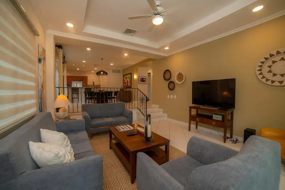 Colina 8F - 2 bdr 2 Bath