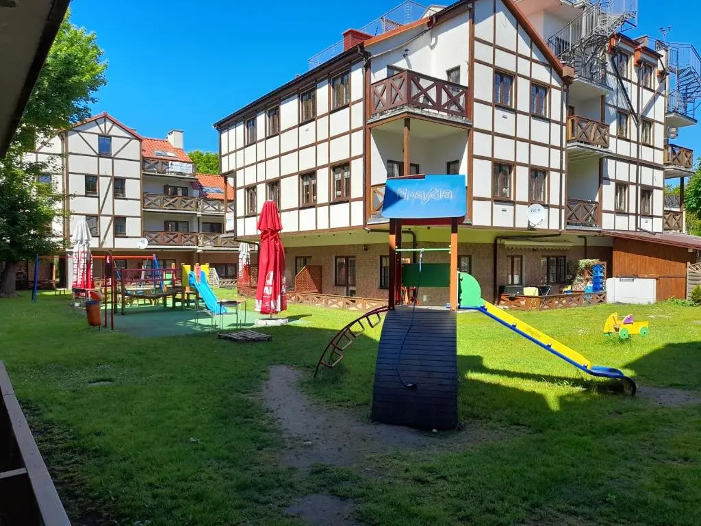 Apartament pod Dębami