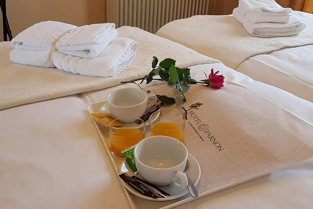 PARNON HOTEL