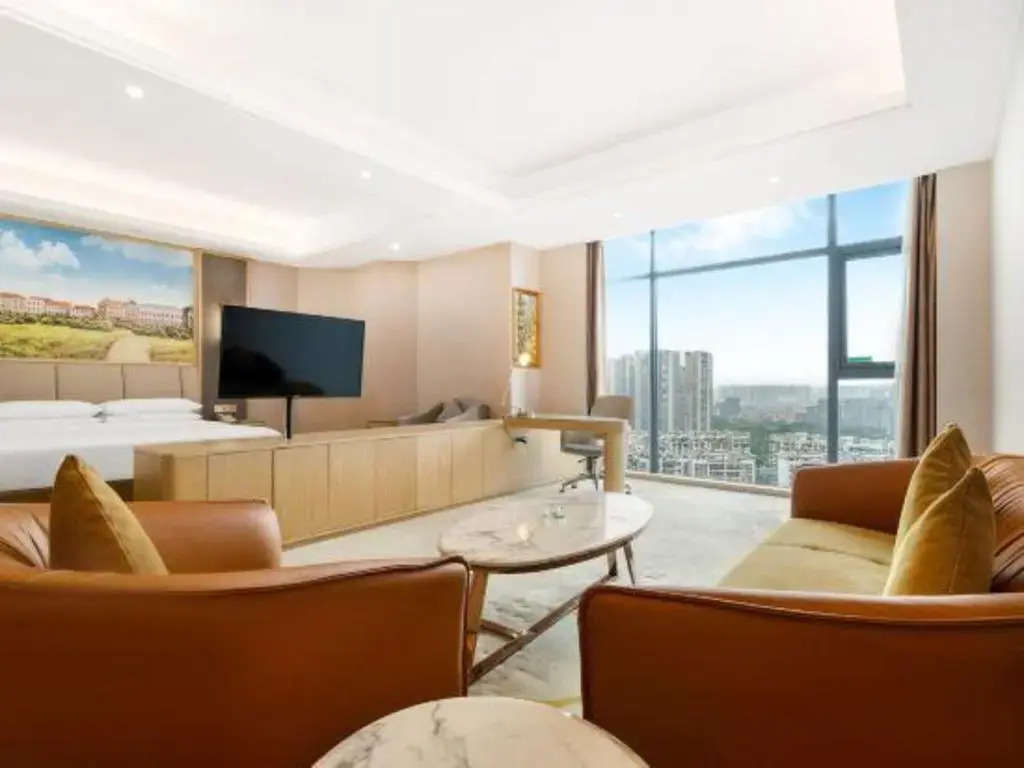 Vienna International Hotel (Chengdu Happy Valley, Dongzikou Metro Station)