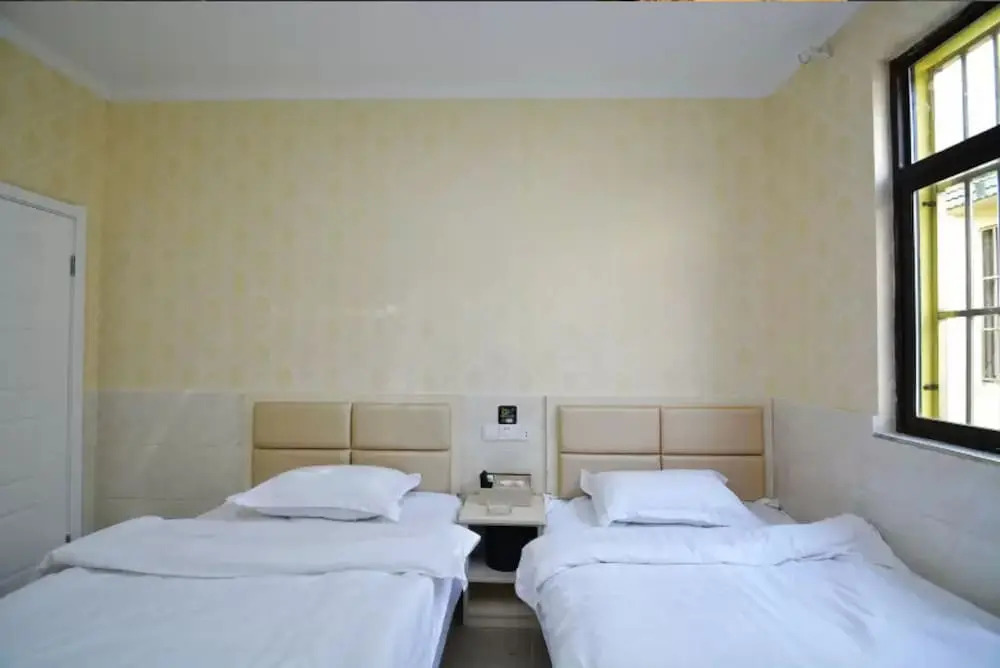 LuHuai Hotel