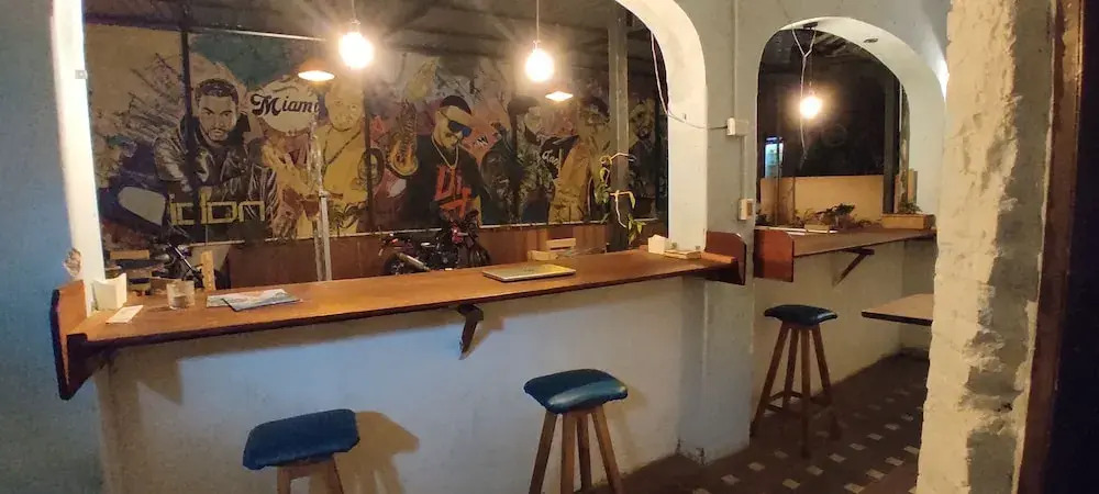 Mediterraneo Youth Hostel