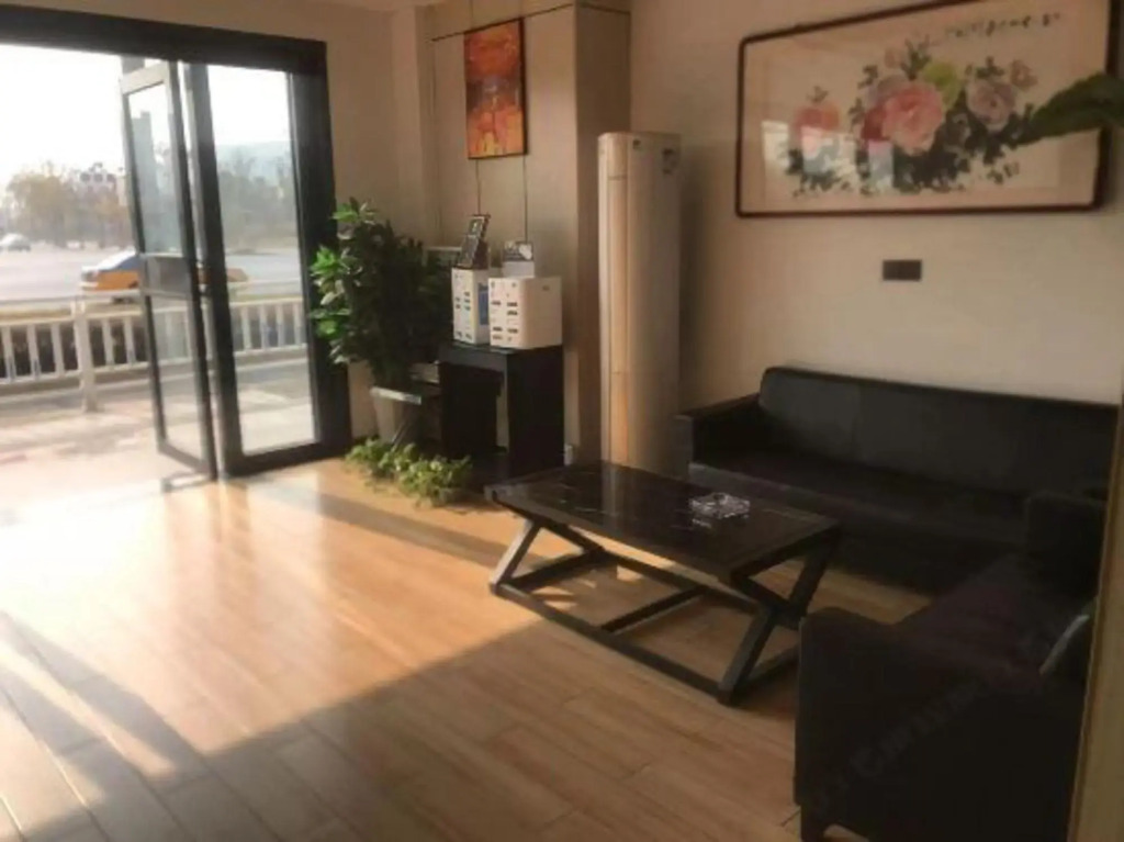 Xinjinsha Hotel