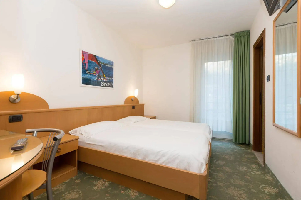 GARDA LIVING APARTMENTS Torbole