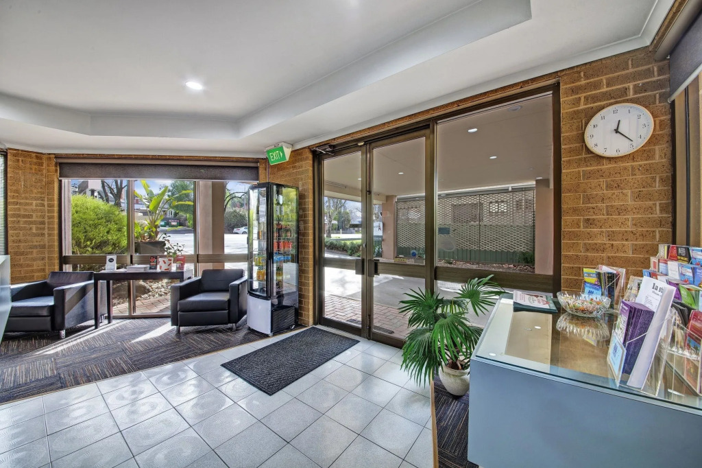 Central Deborah Motel