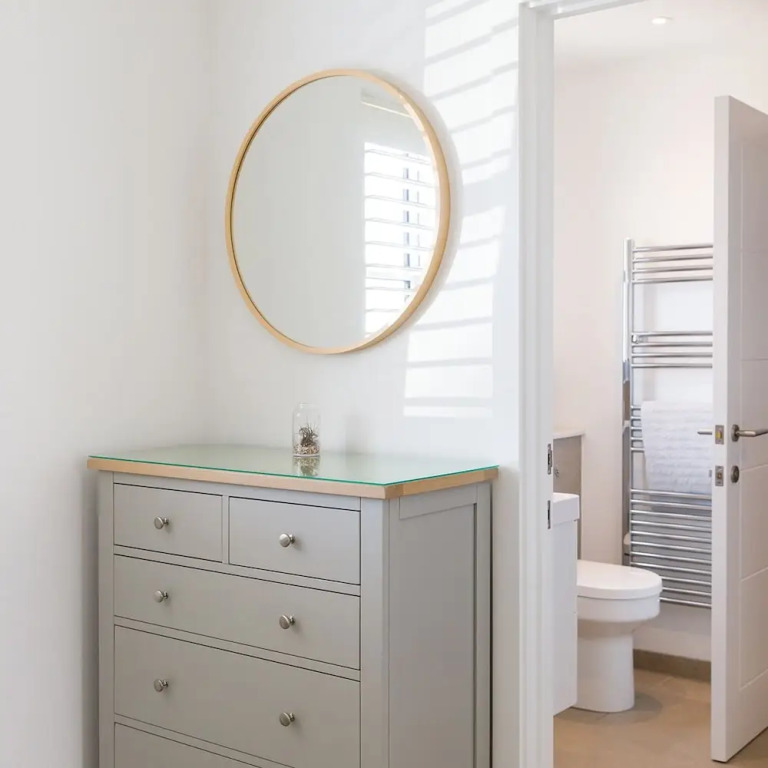 Delightful Seaside Hideaway 5 Mins to Beach